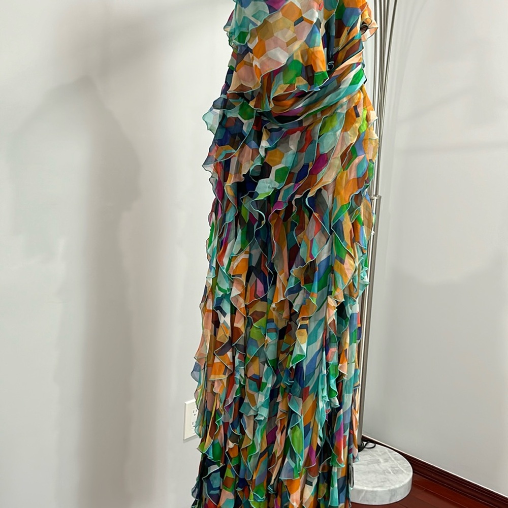 Multi color chiffon dress. Beautiful for any occasion.SizeM